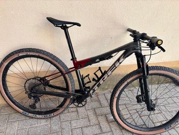 Trek Supercaliber 9.7 2022 2022 Mountainbike d'occasion — image 4 sur 6