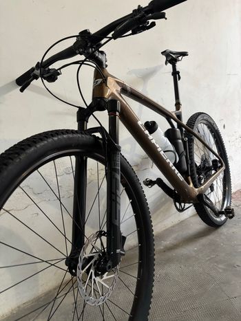 Używany Lapierre Prorace CF 6.9 2023 2023 Mountainbike — zdjęcie 8 z 8