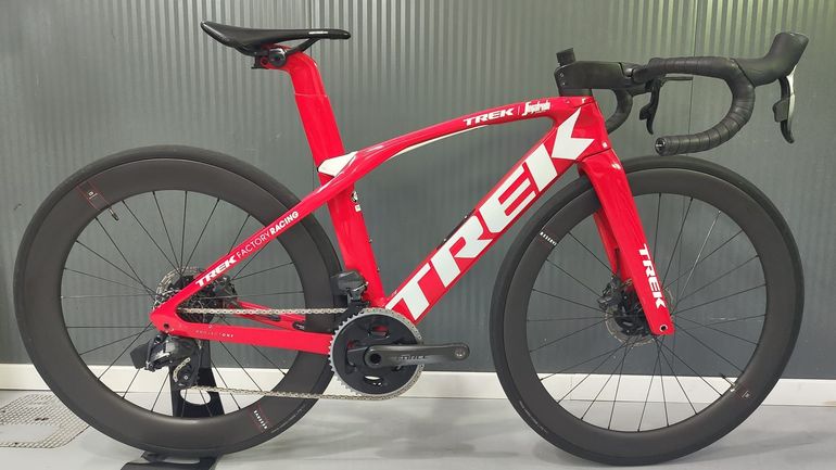 Trek Madone SLR 9 Disc eTap 2019 2019 Road & Gravel d'occasion — image 2 sur 7