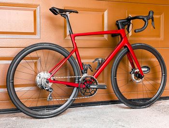 Gebrauchtes Cannondale SuperSix EVO Hi-MOD Disc Ultegra 2021 2021 Road & Gravel, Rot — Bild 3 von 24