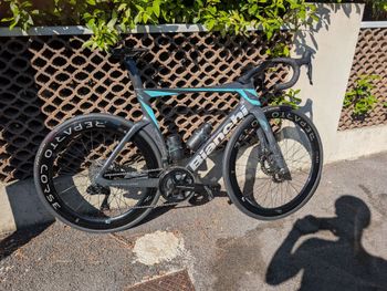 Używany Bianchi Oltre RC Arkea B&B Hotels Replica 2024 2024 Road & Gravel