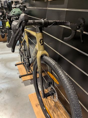 Używany Scott Addict Gravel 40 2026 2026 Road & Gravel — zdjęcie 2 z 3