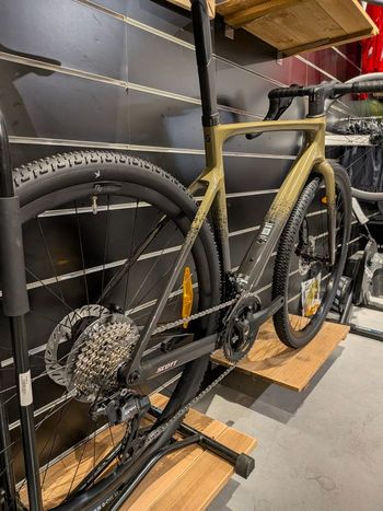 Używany Scott Addict Gravel 40 2026 2026 Road & Gravel — zdjęcie 3 z 3
