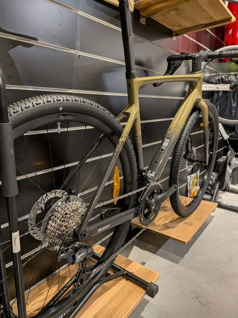 Używany Scott Addict Gravel 40 2026 2026 Road & Gravel — zdjęcie 3 z 3