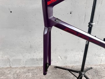 BMC Roadmachine 01 THREE 2023 Frameset 2023 Road & Gravel d'occasion — image 3 sur 4