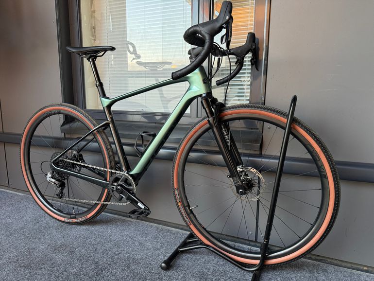 Tweedehands Giant Revolt X Advanced Pro 2 2023 2023 Road & Gravel — afbeelding 4 van 8
