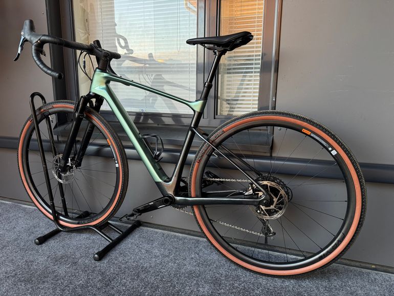 Tweedehands Giant Revolt X Advanced Pro 2 2023 2023 Road & Gravel — afbeelding 3 van 8