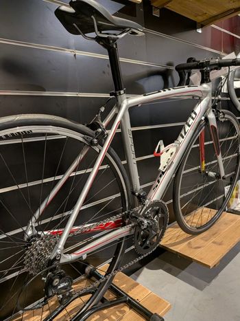 Używany Specialized Allez Sport 2015 2015 Road & Gravel — zdjęcie 3 z 3