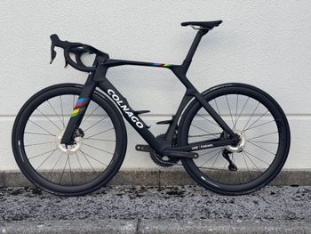 Używany Colnago Y1Rs Shimano Ultegra Di2 2026 Road & Gravel — zdjęcie 2 z 9