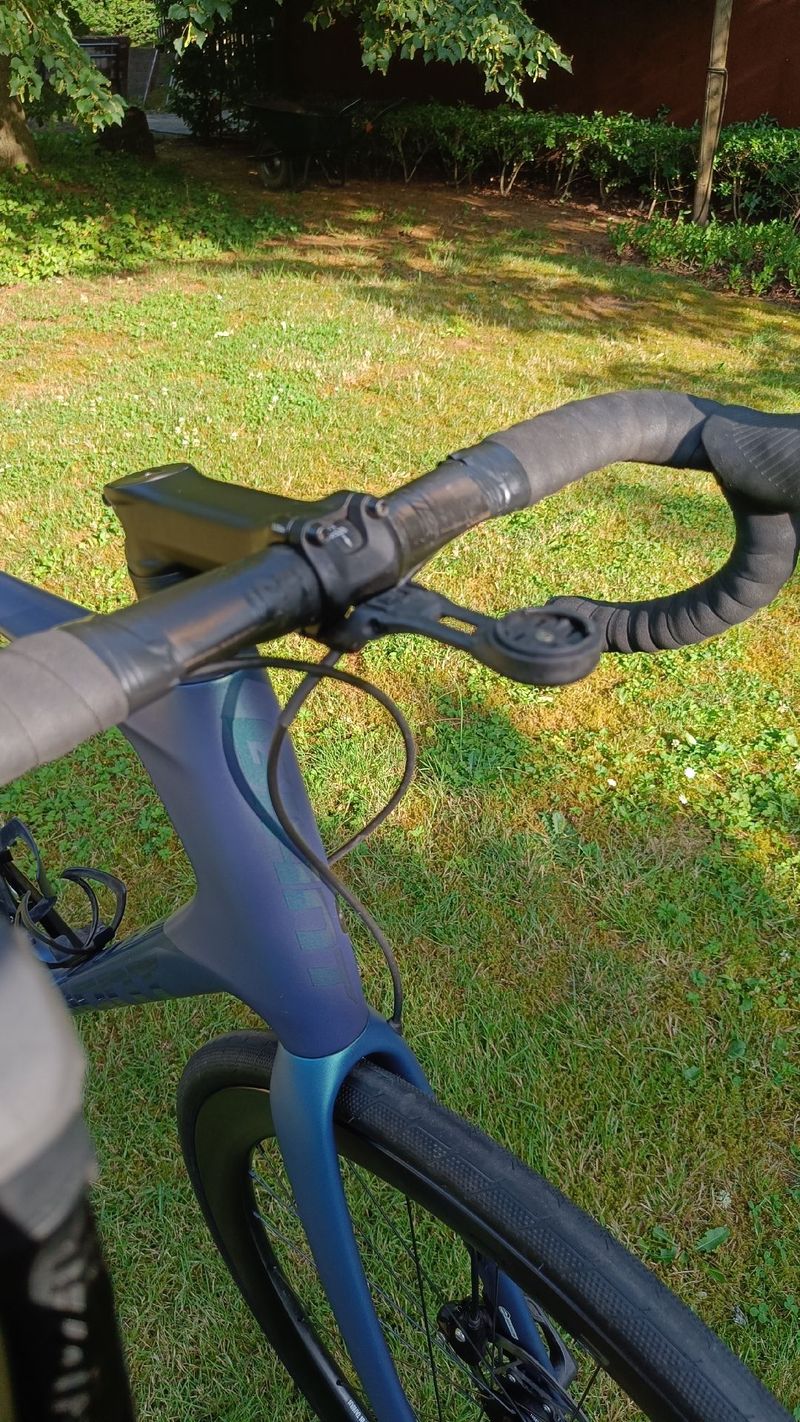 Used Giant Defy Advanced Pro 0 2022 2022 Road & Gravel, Blue — image 3 of 11