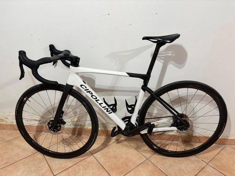 Used Cipollini DOLOMIA - Campagnolo Super Record WRL 13s - Campagnolo Bora WTO 45 2025 2025 Road & Gravel, White — image 1 of 7