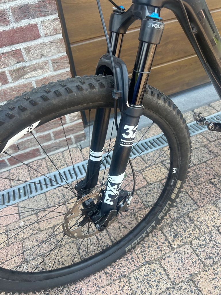 Używany CUBE ELITE C:62 Race 2018 2018 Mountainbike — zdjęcie 5 z 6