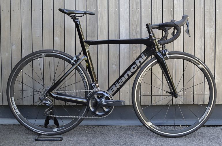 Gebrauchtes Bianchi Aria Ultegra 2020 2020 Road & Gravel, Schwarz — Bild 1 von 4