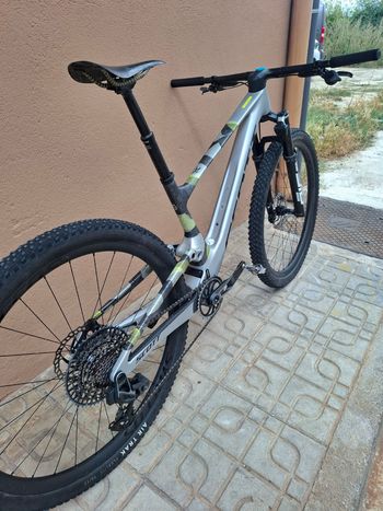Scott Spark RC World Cup (EU) 2024 2024 Mountainbike de segunda mano, Gris claro — imagen 3 de 3