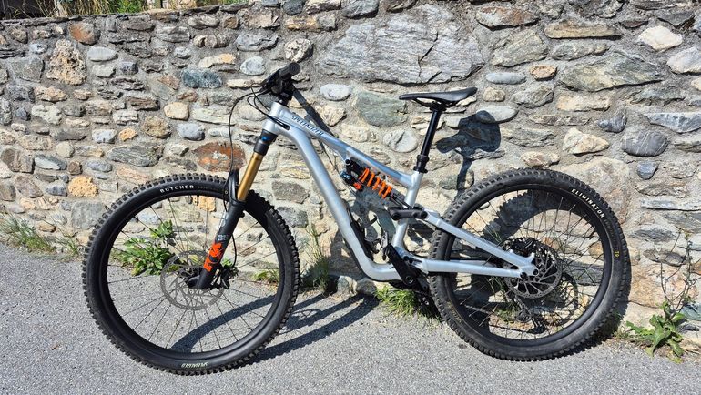 Używany Specialized Stumpjumper 15 Alloy - FOX Coil 2025 2025 Mountainbike — zdjęcie 2 z 9