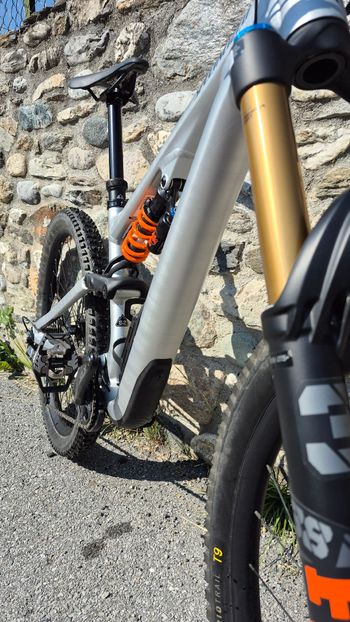Używany Specialized Stumpjumper 15 Alloy - FOX Coil 2025 2025 Mountainbike — zdjęcie 4 z 9