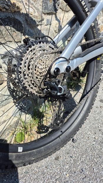 Używany Specialized Stumpjumper 15 Alloy - FOX Coil 2025 2025 Mountainbike — zdjęcie 3 z 9