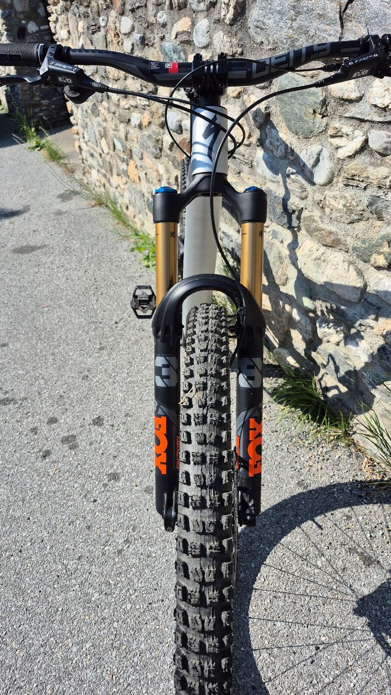 Używany Specialized Stumpjumper 15 Alloy - FOX Coil 2025 2025 Mountainbike — zdjęcie 5 z 9