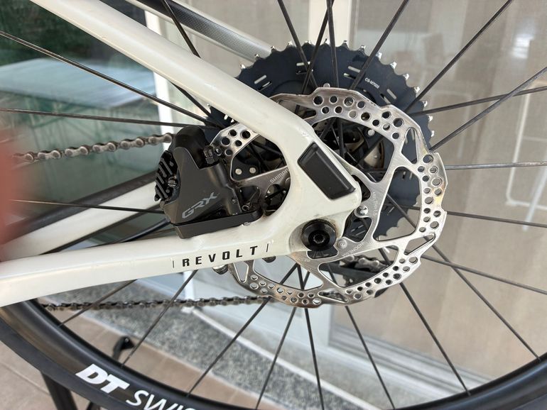 Używany Giant Revolt, Advanced 1 2021 2021 Road & Gravel — zdjęcie 12 z 15