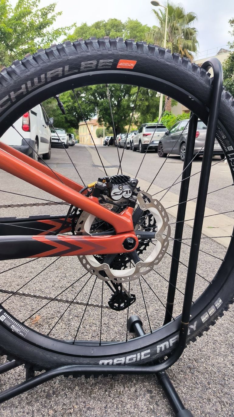Orbea RALLON M-TEAM 2024 2024 Mountainbike de segunda mano, Rojo — imagen 12 de 15