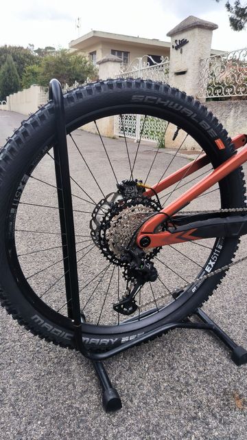 Brugt Orbea RALLON M-TEAM 2024 2024 Mountainbike — billede 3 af 15