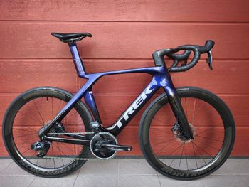 Używany Trek Madone SRAM Force eTap AXS 2024 Road & Gravel