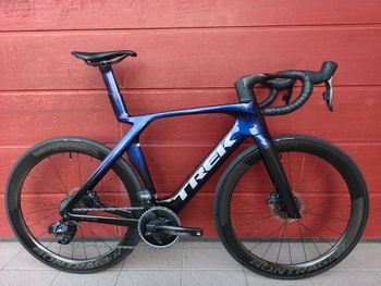Used Trek Madone SRAM Force eTap AXS 2024 Road & Gravel, Purple — image 4 of 7