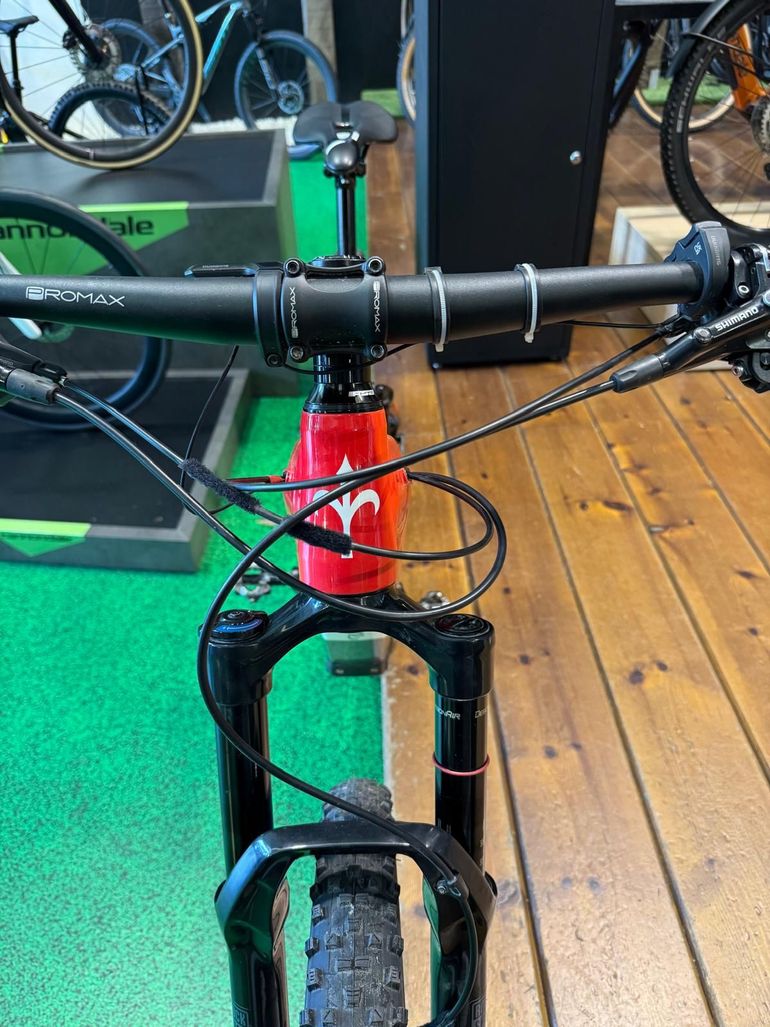 Used Wilier e903TRN PRO SHIMANO XT 1X12 2023 2023 Mountainbike, Red — image 10 of 11