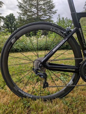 Używany Bianchi Aria Ultegra 2019 2019 Road & Gravel — zdjęcie 4 z 5