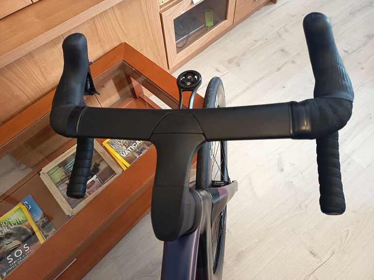 Použité LOOK 795 BLADE RS MODELO EQUIPO PROFESIONAL COFIDIS TOPE GAMA DT SWISS Custom Shimano Ultegra Di2 2025 Road & Gravel — obrázek 7 z 18