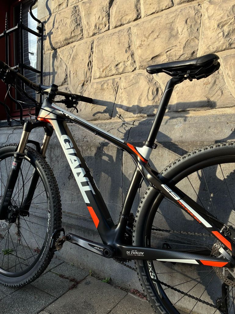 Używany Giant Xtc Shimano Deore XT 2018 Mountainbike — zdjęcie 9 z 16
