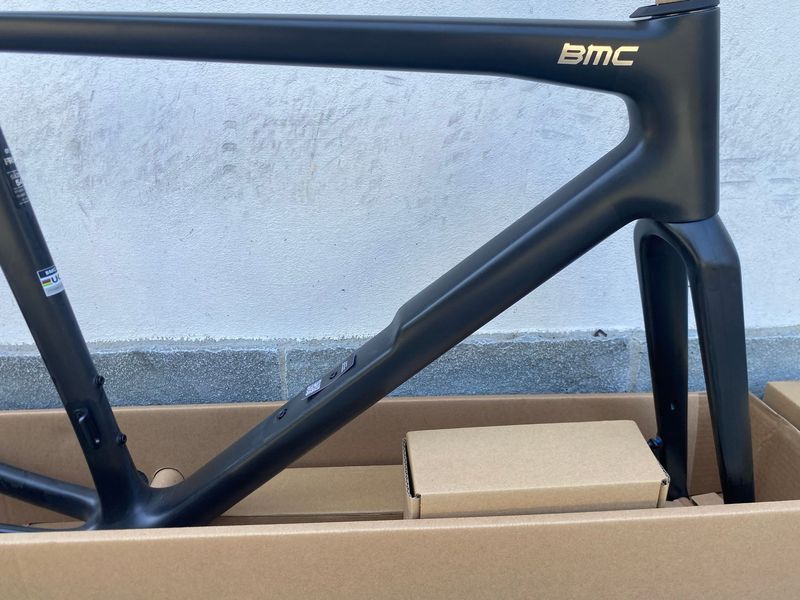 Used BMC Teammachine SLR 01 Frameset 2027 Frameset 2027 Road & Gravel, Black — image 3 of 9