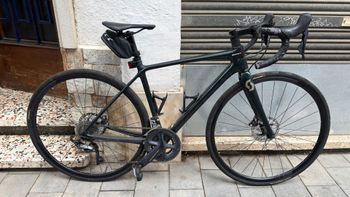 Używany Scott Addict 10 disc 2020 2020 Road & Gravel