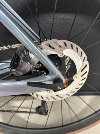 Używany Scott Addict RC 15 2024 2024 Road & Gravel — zdjęcie 3 z 10