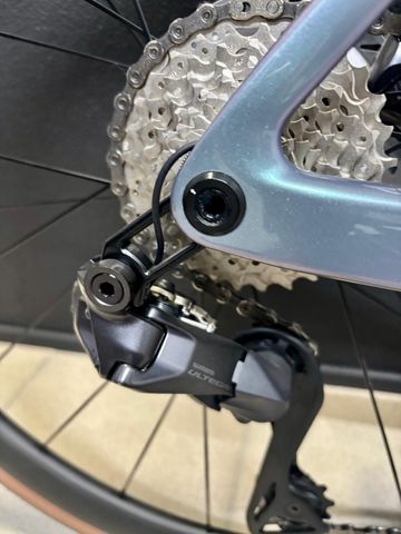Gebrauchtes Scott Addict RC 15 2024 2024 Road & Gravel, Hellgrau — Bild 6 von 10