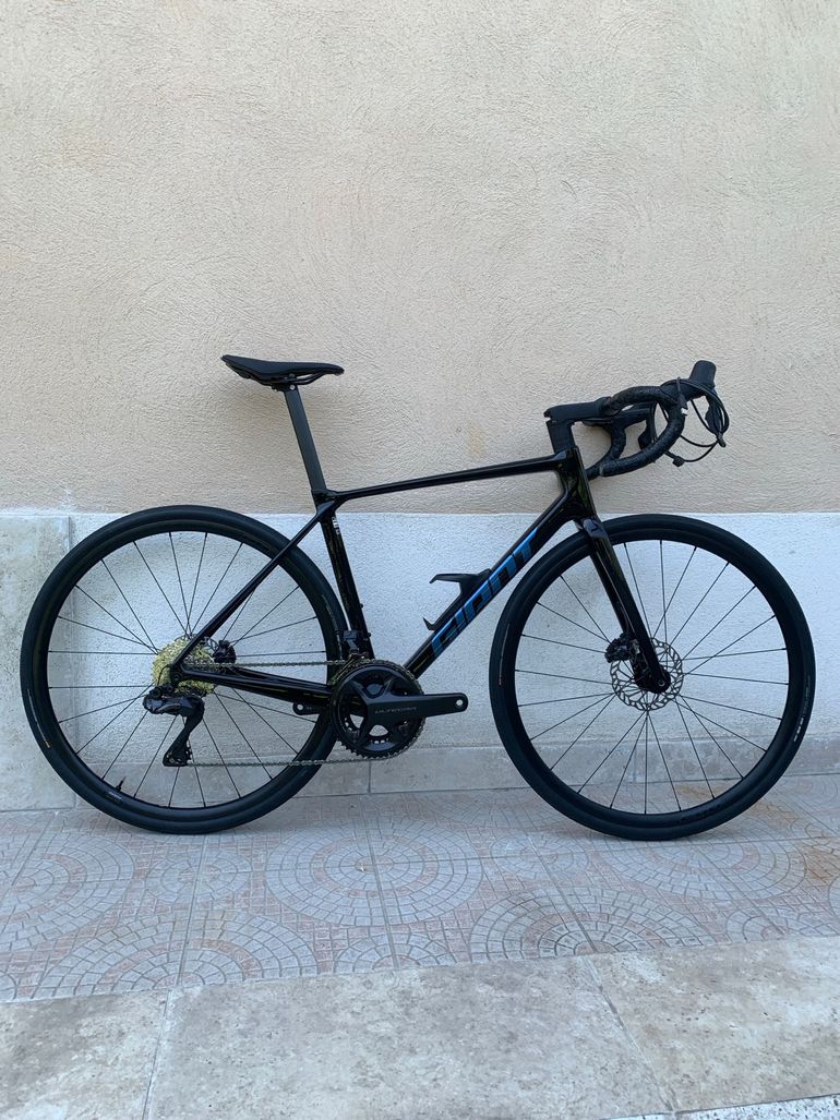 Used Giant TCR Advanced Disc 1 Pro Compact 2024 2024 Road & Gravel, Black — image 1 of 3