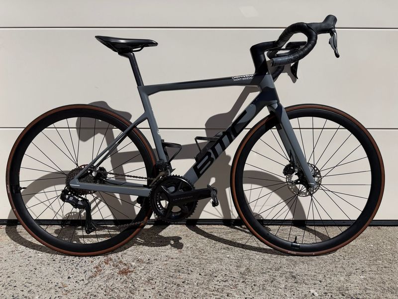 Used BMC Teammachine SLR01 FIVE 2023 2023 Road & Gravel, Light Gray — image 1 of 6