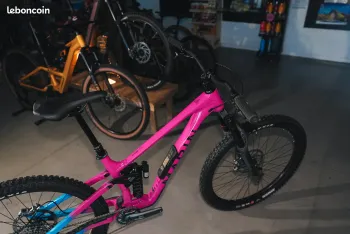 Marin Alpine Trail XR AXS 2026 Mountainbike de segunda mano, Morado — imagen 3 de 4