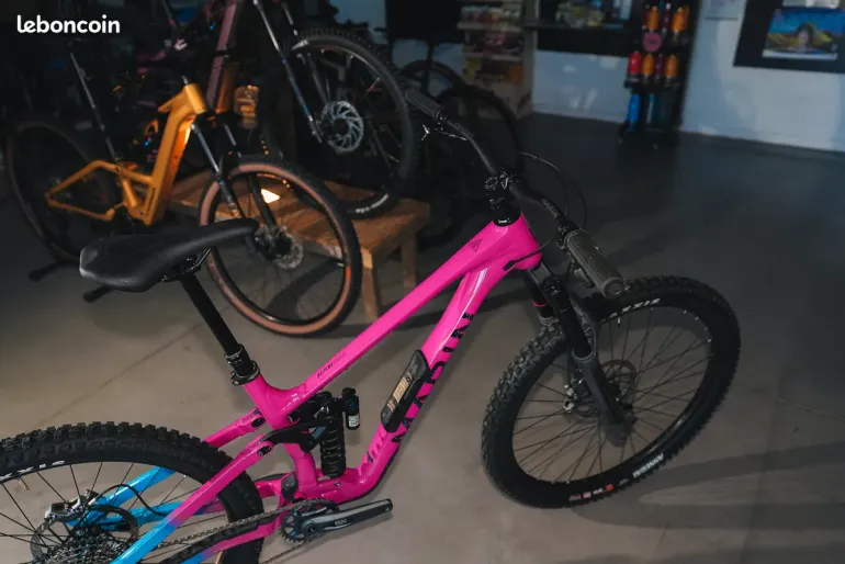 Marin Alpine Trail XR AXS 2026 Mountainbike de segunda mano, Morado — imagen 3 de 4