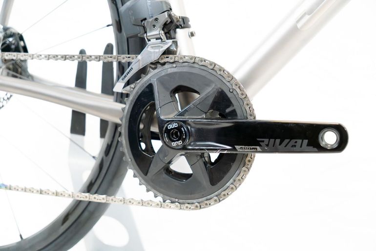 Używany CMT Bike Custom SRAM Rival eTap AXS 2025 Road & Gravel — zdjęcie 3 z 3