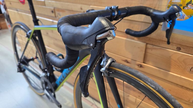 Used Specialized Men's Tarmac Comp 2018 2018 Road & Gravel, Black — image 4 of 6