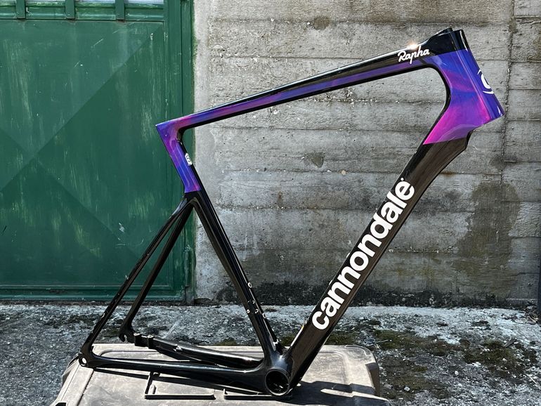 Gebrauchtes Cannondale SuperSix EVO Frameset 2017 Road & Gravel, Schwarz — Bild 1 von 17
