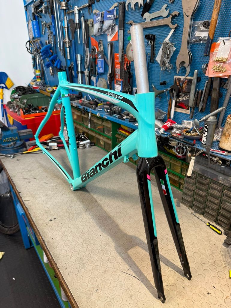 Used Bianchi Impulso 2020. Frameset 2020 Road & Gravel, Blue — image 10 of 12