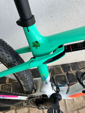 Canyon Lux World Cup Frameset 2023 Mountainbike de segunda mano, Blanco — imagen 3 de 9