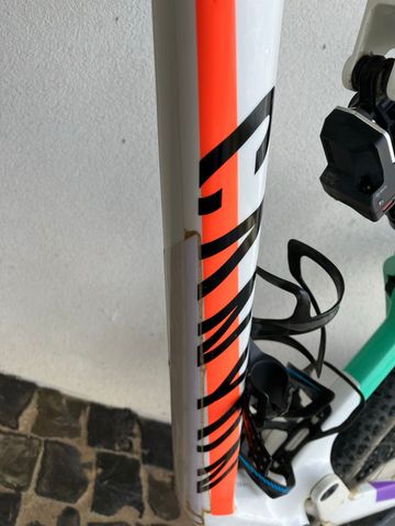 Canyon Lux World Cup Frameset 2023 Mountainbike de segunda mano, Blanco — imagen 8 de 9