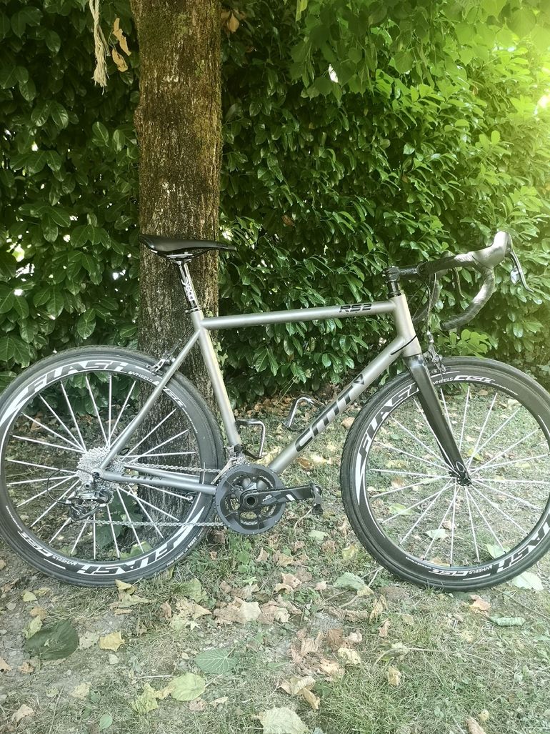 Gebrauchtes CMT Bike Custom SRAM Force 2017 Road & Gravel, Hellgrau — Bild 1 von 6