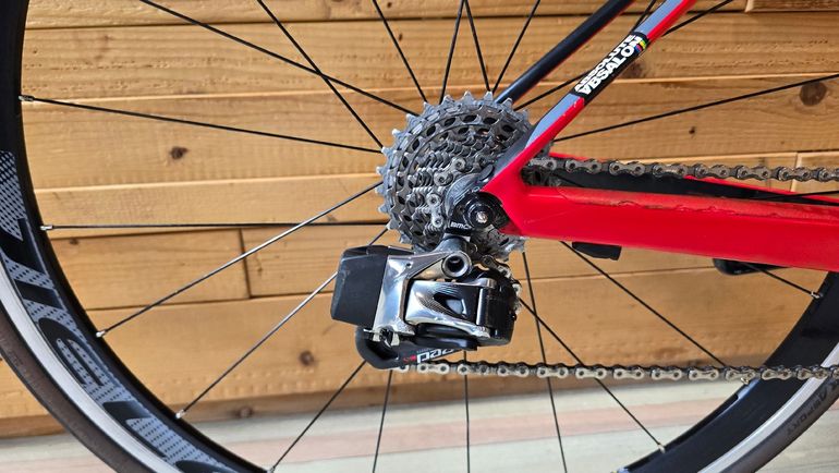 Używany BMC Teammachine SLR01 THREE 2018 2018 Road & Gravel — zdjęcie 5 z 7