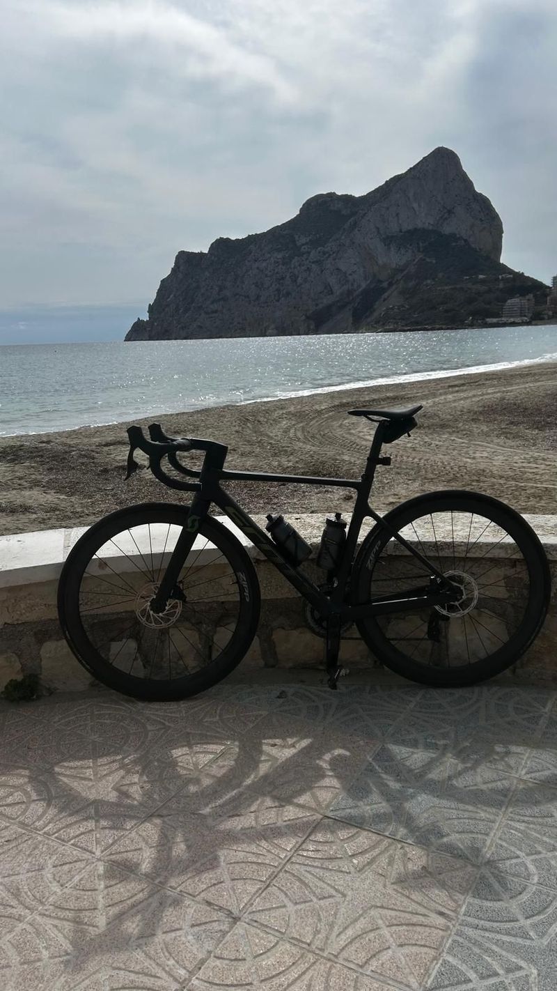Używany Scott Addict RC 10 2022 Road & Gravel — zdjęcie 3 z 3