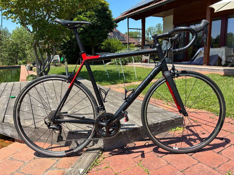 Used Stevens Stelvio 2022 2022 Road & Gravel, Red — image 1 of 16