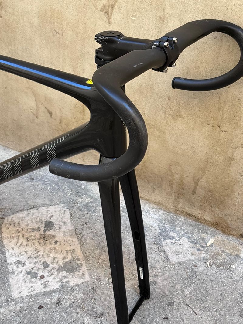 Used Giant TCR Advanced SL Disc Frameset 2023 Frameset 2023 Road & Gravel, Light Gray — image 11 of 18